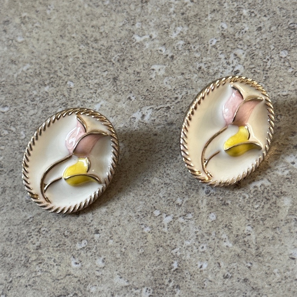 💖4/$30 New Elegant Floral Stud Earrings